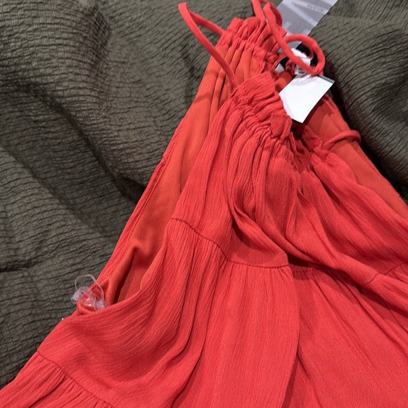 Dress - Picture 3 of 6